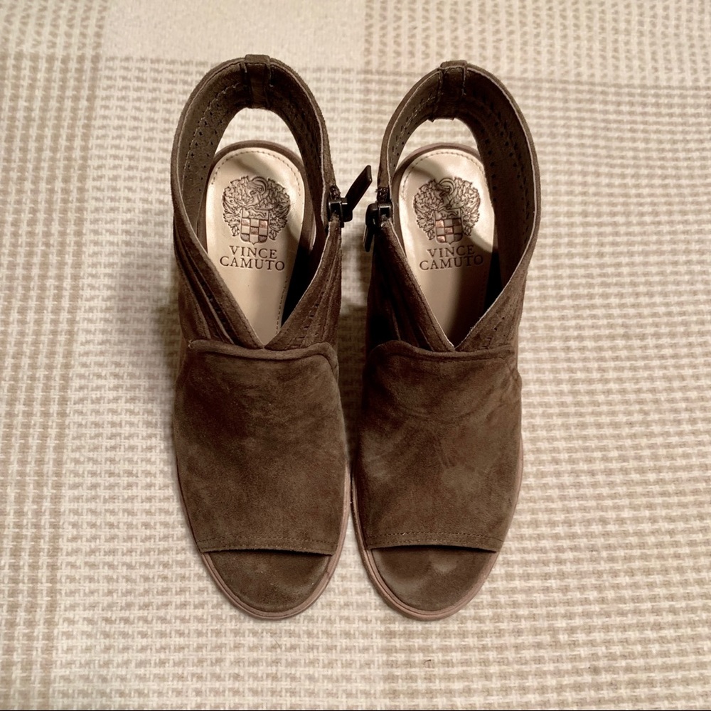 Vince Camuto Ankle Boots - Picture 2 of 6